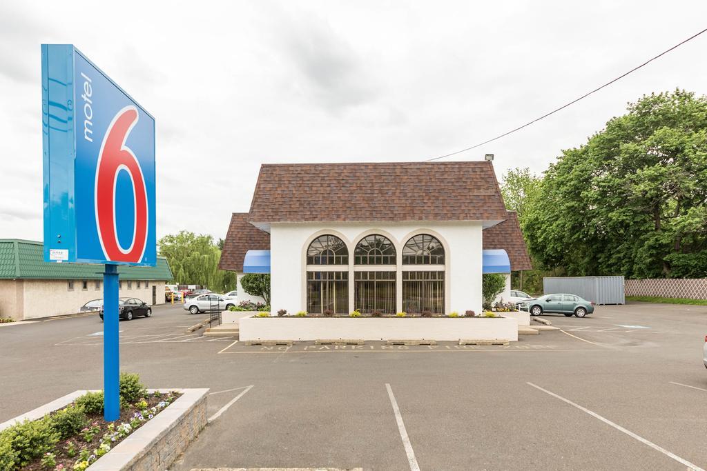 Motel 6-Warminster, Pa Bagian luar foto